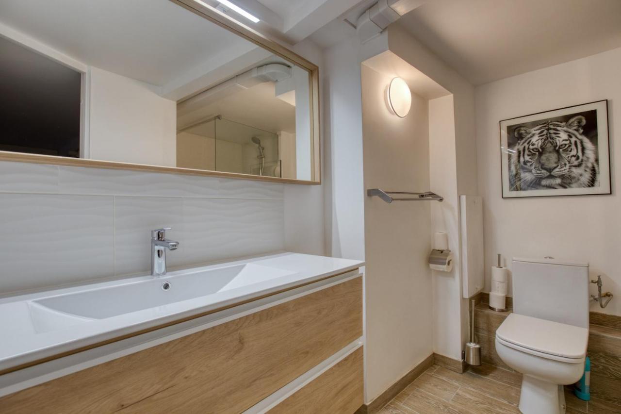 Charming Apartment In The Heart Of The 19Th 파리 외부 사진